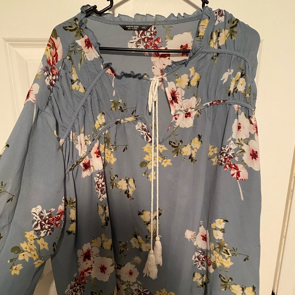 Blue floral top